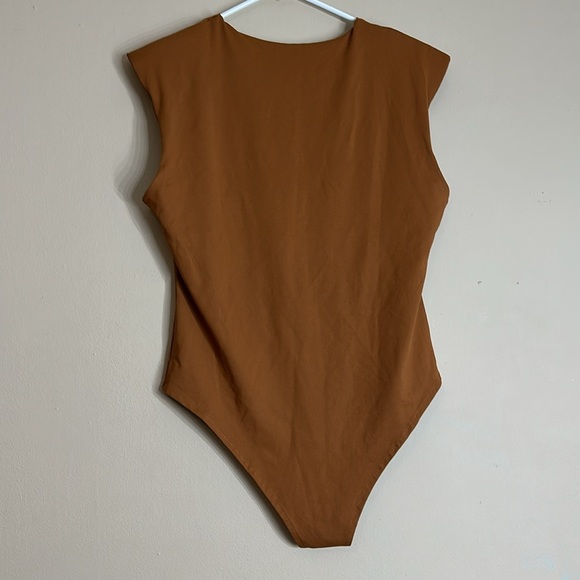 (2 for $15) Reoria brown bodysuit size Xl - Picture 4 of 6